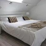 Maison 4 Entierement Renovee, Literie, Terrasse & Parking Gratuit A Nieuwpoort-stad By La Conciergerie Appartement